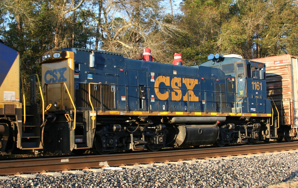 CSX 1161 in transit to Waycross 